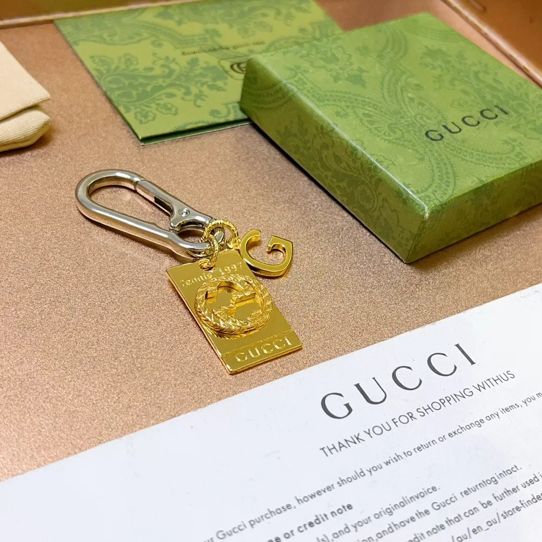 gucci key holder and boucle de sac s_12b15b02